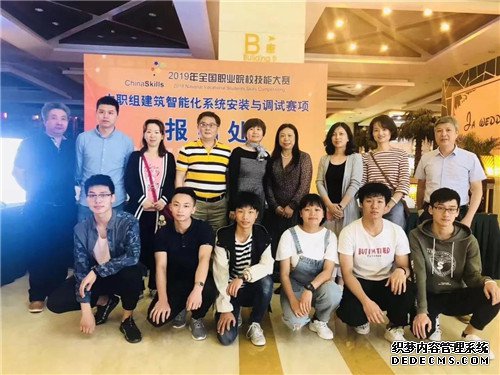 ��ְѧϰҲ���ʣ����ز�ѧУ���Ի������Ե����ٳɳ����Դ�������չ