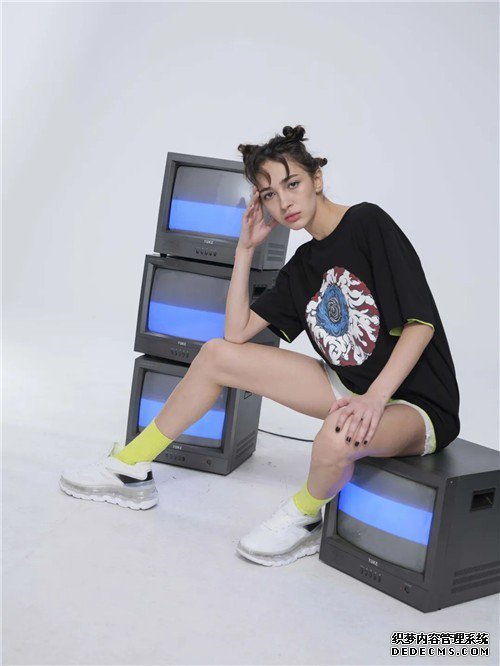 MISHKA2020Mark Dean Veca