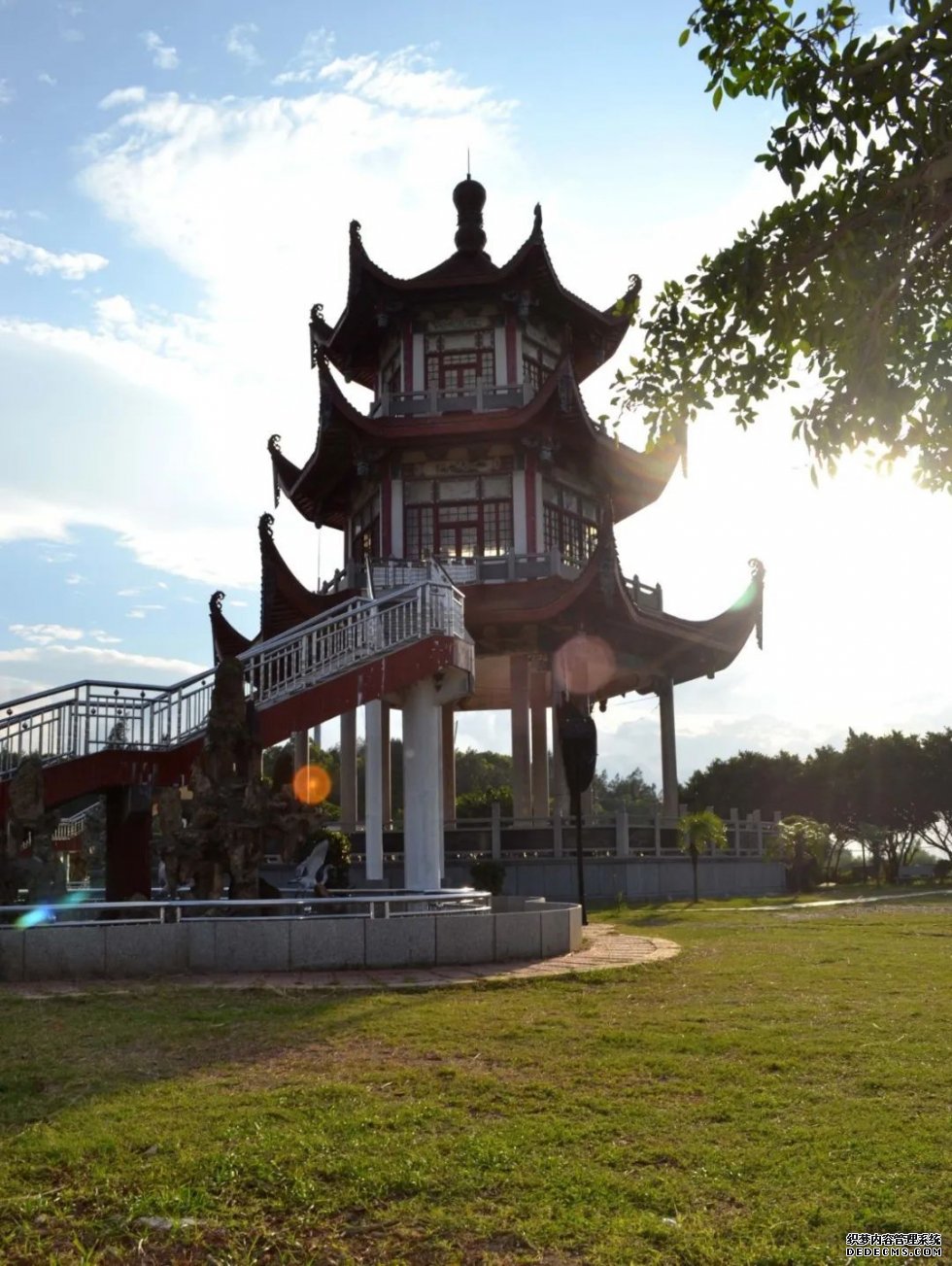 ���ݳ��֣��˾ӻ��������� ������÷�����뻭����2��