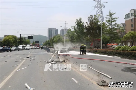 ��1������Դ������ײ����������ճɿռ� ����2����ҽ