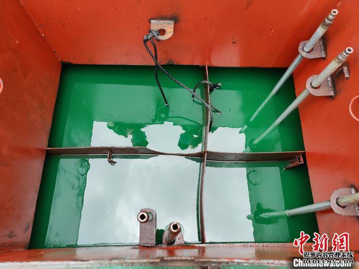 福建宁德海警1天查获6起涉嫌成品油走私案