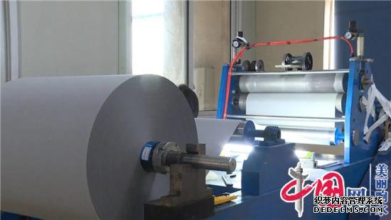 �������ӣ���ǿ��ѧ�к��� �ٽ���ҵ���·�չ