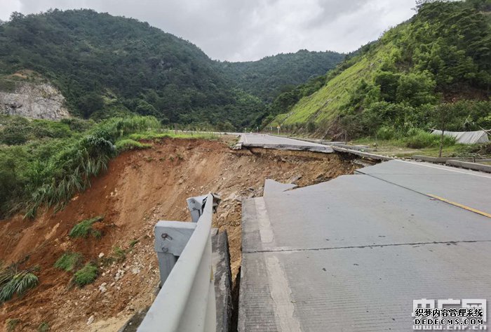 ����һ����·�����������̮�� ��ͨ�ѷ��