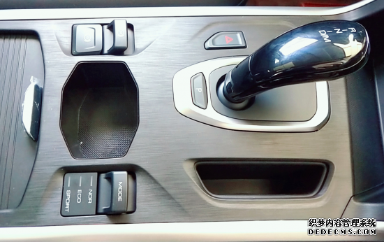 图片4.png 2020款哈弗F5新车到店