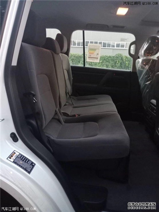 20款中东版兰德酷路泽4000最新行情报价