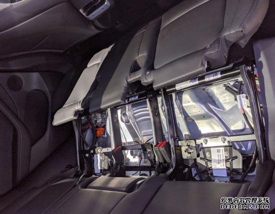 �����糱����˹���³�Model Y����������Ʒ��Σ����