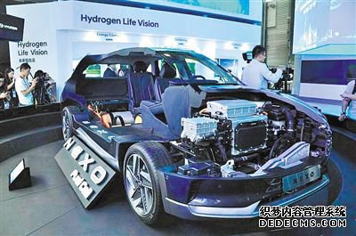 �ڶ����й����ʽ��ڲ���������չ���¡��桢ȤչƷ��