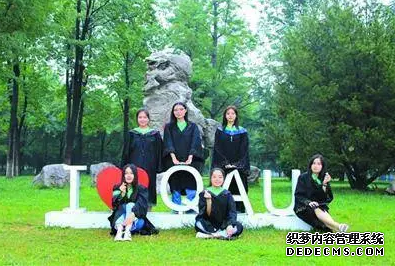 青岛高校频现“学霸天团”:全班全宿舍都考研成功了