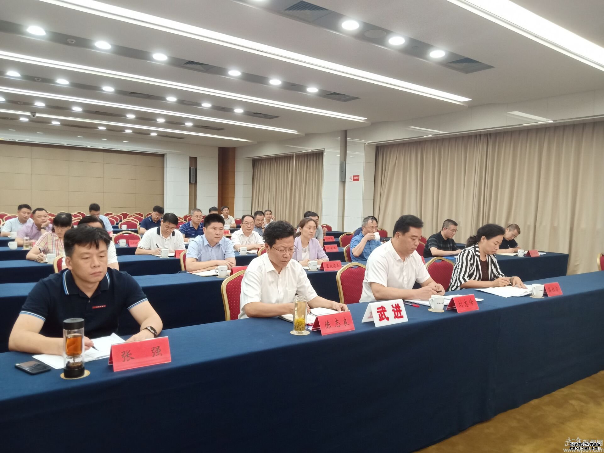 �������֯�տ����ӵ绰����