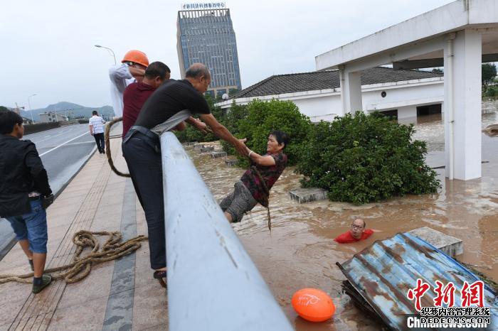 �����˰����£������ȡ��������� ��