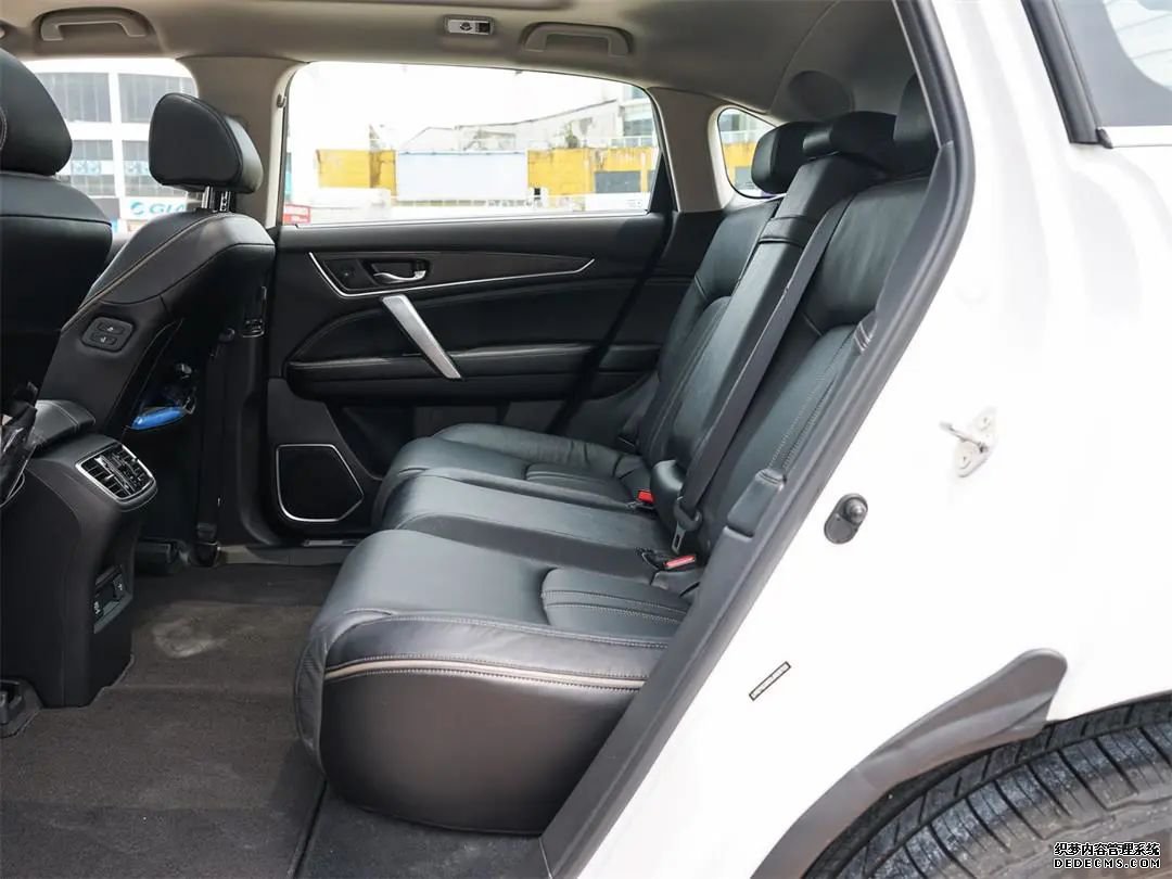 ���ͬ�����޶��֣���Щ���桰�޵С��ˣ�