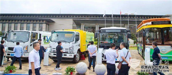 ��������ȫ��ҵ�����¿ͳ���Ʒ�����Ƹ�����