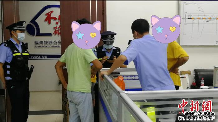 ��������ƭ�ݴ�����������������ȴ�ѧ���������ѵ�