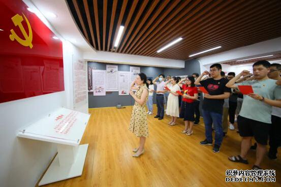 �조��һ�� ���ֿ�չϵ�л���¹������˵ĳ��ĺ�ʹ��