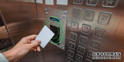 ������Ӵ���ҡ�ˢ���ݿ�ʾ��ͼ��