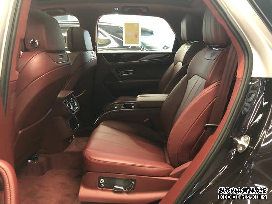 2020款宾利添越4.0T四座港口优惠行情