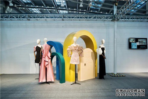 Ӱ��ʱ�м��š����ŵ�˼ά������չ����2020ʱ������չ