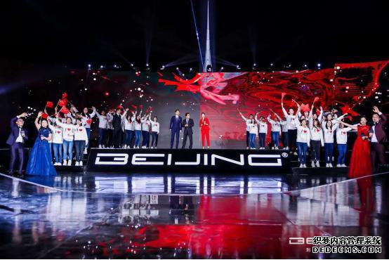 ������Խ & BEIJING-X7����ƾ���᱾����ʳSUV�г�