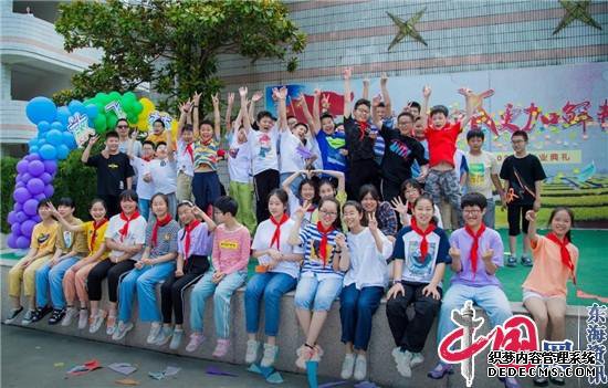 �ж�ĸУ ׷���ഺ