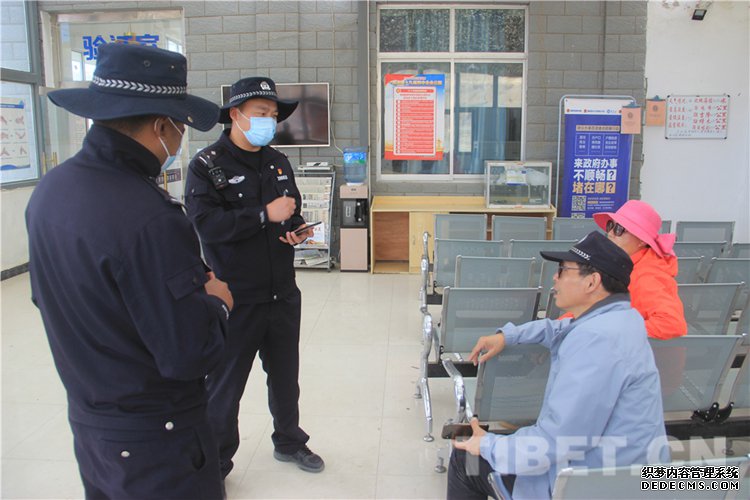 ů�ģ������ο���徰�����ⶪ�ֻ� �����񾯽������һ�