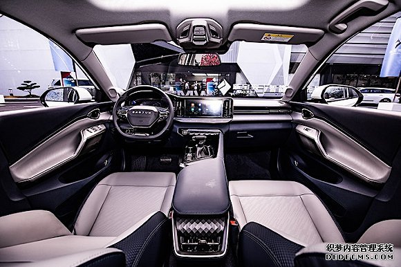 5w两款新车的设计看点都在这里了