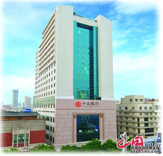 �������з�ƶ���£�ͨ���ĸ�������·