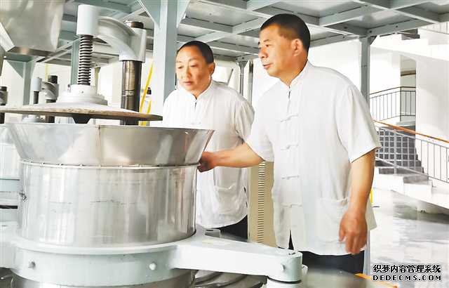 ������ʦ����¡��Ե