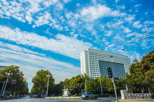 乘势而上再出发 加快建设副中心