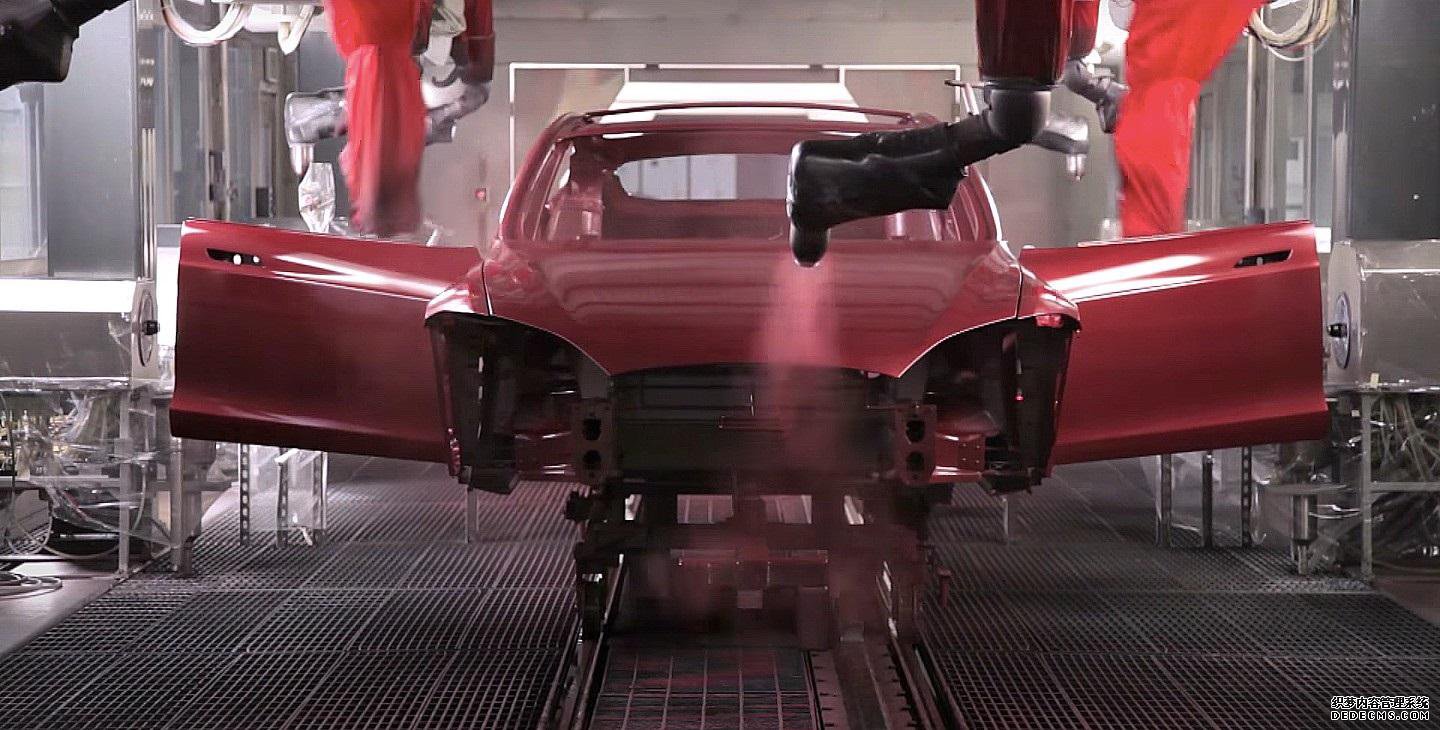 ��˹��͸¶���Ƴ������ɫ��˹������ �ڵ¹���������