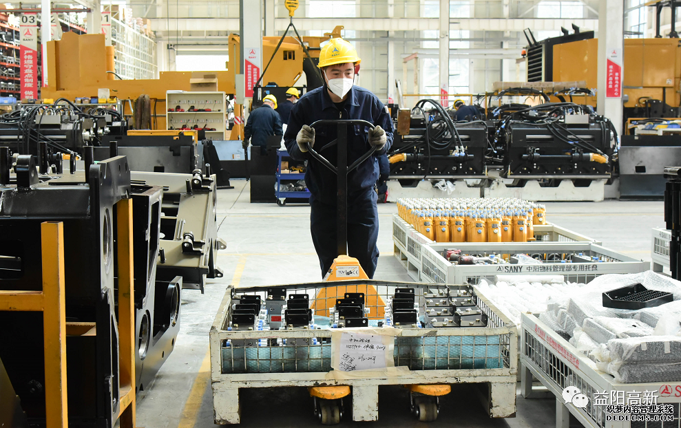 �羢�����﷫ʱ����������������ҵ��Ŀ�����ƶ���������չ��ʵ