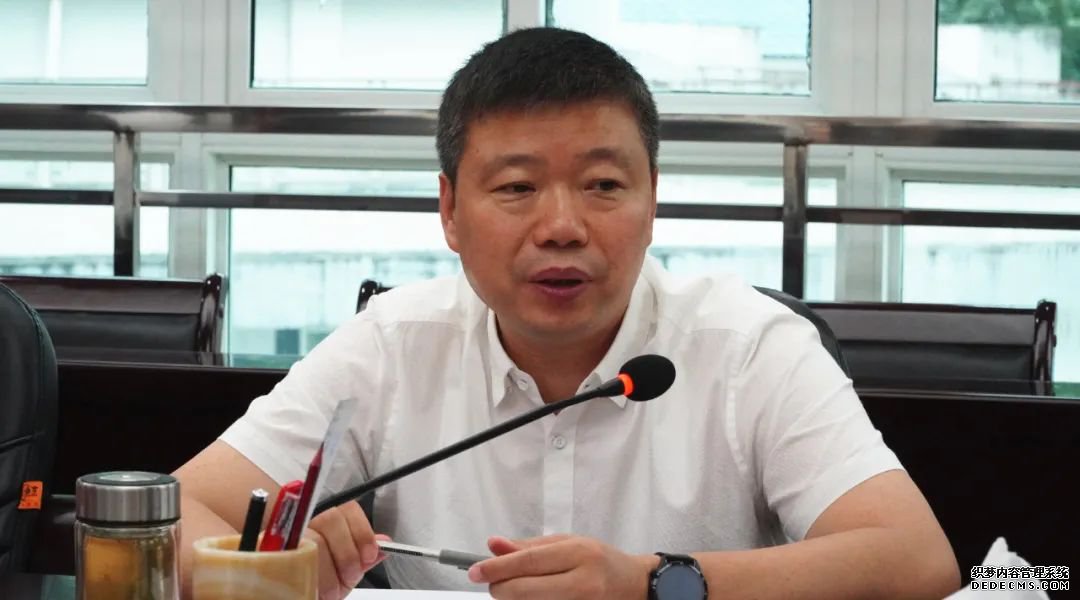 Я�ֹ����������ƶ�������ʯ�Ĳ�ҵ���ʷ�չ